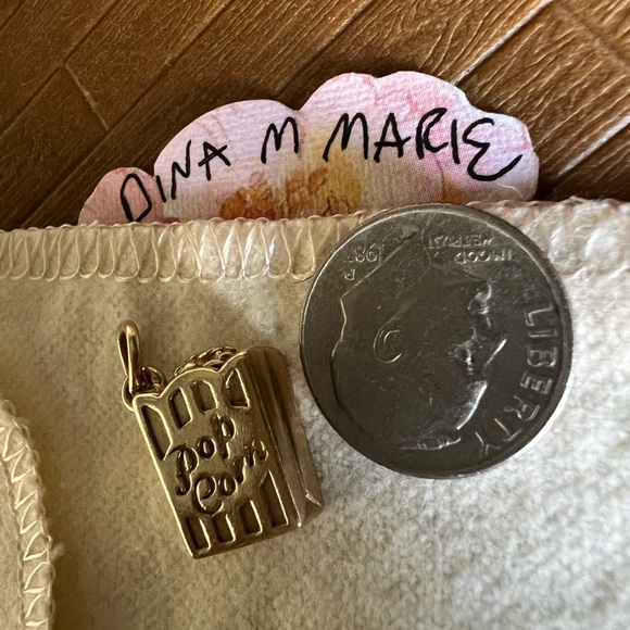 James Avery Retired 3d 14kt yellow gold Popcorn charm! - Picture 3 of 4